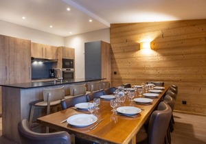 Wifi, 50m from ski slopes, fitness, swimming pool, sauna, balcony, fireplace or stove, tv in La Plagne