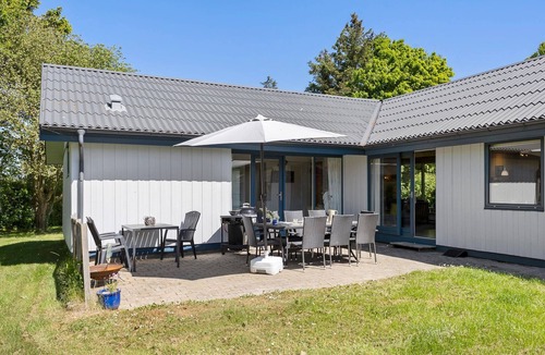 Saksild Strand House | Lovely home in Odder with WiFi