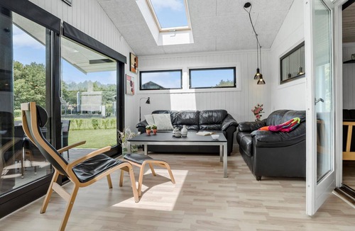 Hejlsminde Strand House | Nice home in Hejls with sauna