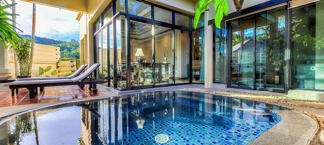 1- bedroom Luxury Bali style Villa in Naiharn in Rawai Beach