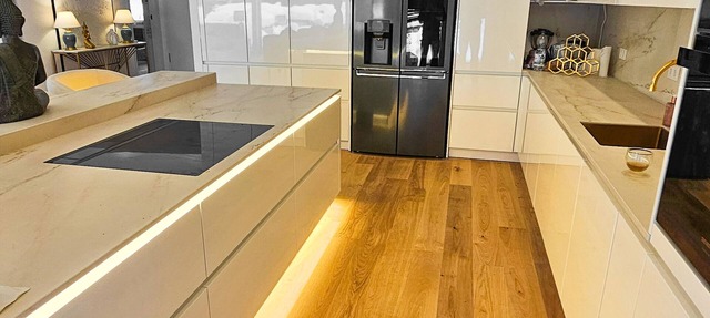 150m² Luxurious City Home + Pool + Garden + Koi Pond + Kids Playground + Kitchen in München