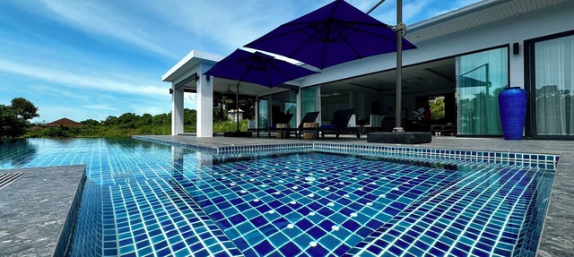 3 minutes walk from the beach luxury villa with personal pool and view in Surat Thani