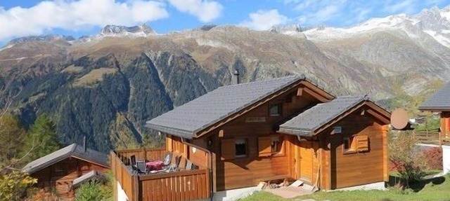5 star chalet with stunning views, top location, free Wi-Fi, ski-in-ski-out in Bellwald