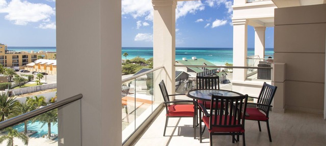 A prestige property on Eagle Beach in Noord