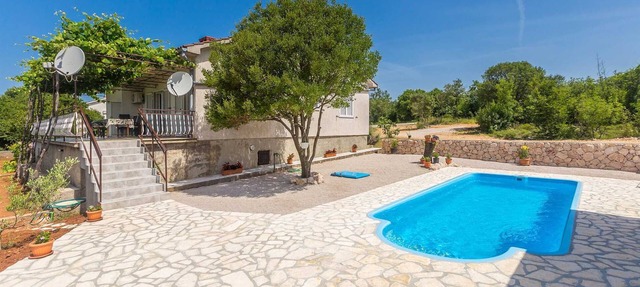 Apartment MARICA with pool in Krk