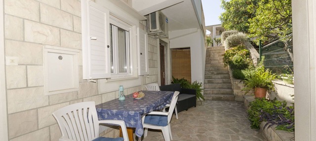 Apartments Silvana (31981-A3) - Supetar - island Brac in Supetar - island Brac