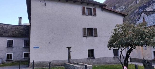 Armonia Edificio Storico del 1563 in Cevio