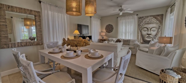 Bali Cottage South Of 30a Luxury Rental/2 Bikes/KING BEDS/Just Steps to Beach! in Alys Beach