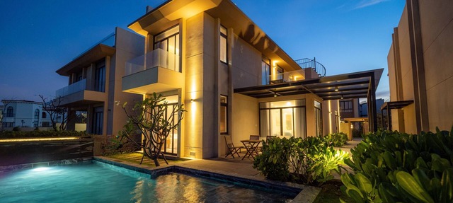Beach-front villa in Wyndham Garden Cam Ranh resort, Nha Trang Long Beach in Cam Lam