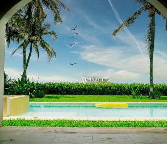 Beachfront house Private beach Pool 6 people in El Zapote