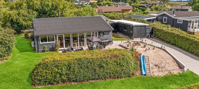 Beautiful home in Grevinge with kitchen in Grevinge