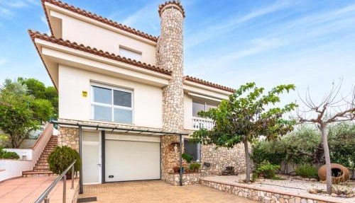 Catalunya Casas Tranquil Paradise, Private Pool and only 200 meters to beach! in Perelló