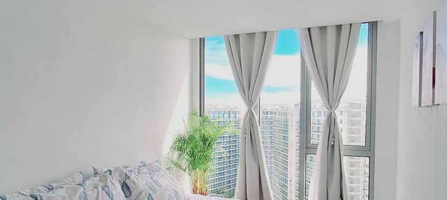 Chic 2-bedroom condo with AC, WiFi in enchanting Parañaque in Parañaque