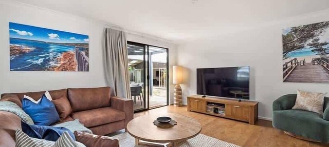 Cormorant Cottage—Garden Beach Abode w/Game Room in Dunsborough