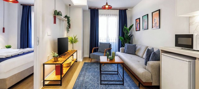 Cozy 2 Bedroom Apartment At Monnas Suite in Beyoglu