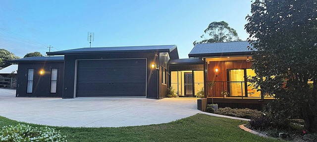 Enchanting Haven in the Heart of Mapleton, Sunshine Coast Hinterland in Mapleton