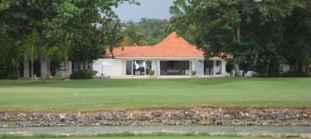 Espectacular Golf & Lake View 5 BR Sleep 14 From 195.00 Night in La Romana