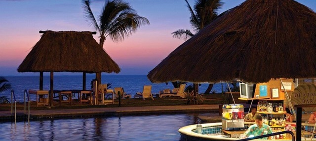 Fiji - Whyndham -Beachfront Resort- Denarau - 2 BR in Denarau Island