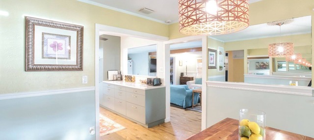 Harbor Mist - Fresh & Friendly in Marina District Private Oasis in Gulfport
