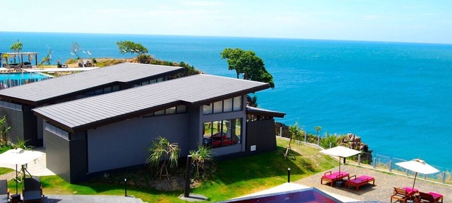 Houben is a private boutique with sea-view rooms graciously perched on a cliff. in Koh Lanta