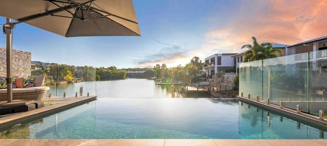 Infinitys Edge Darwin Luxury Waterfront Oasis in Bayview