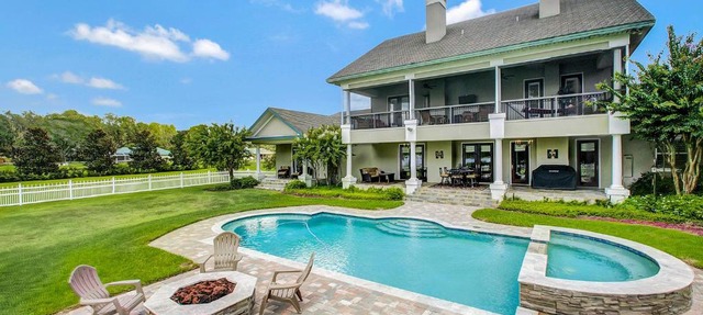 LakeFront Manor Executive Manicured Estate on 5 Acres exceptional Sunsets and Lake View in Odessa