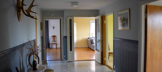 Large luxurious apartment in the middle of Unnaryd, WiFi, lake, own home, kanoe in Hallands län