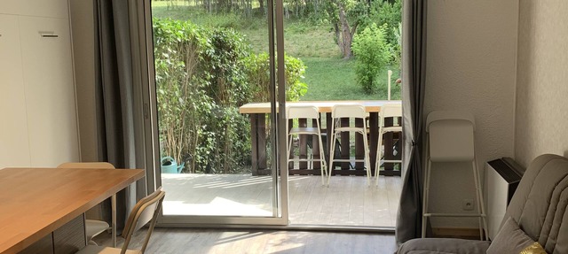 Large studio 4/6 people south facing balcony terrace garden in Barcelonnette