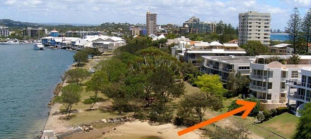 Mariner Cove 1 - Luxurious 2 Bedroom Unit on the Canal, 100 Metres to the Beach in Mooloolaba