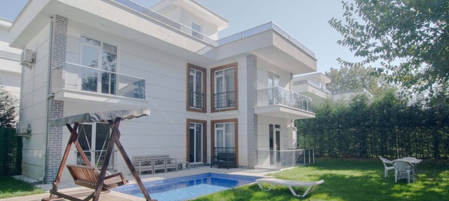 Modern Private Pool Villa in Sapanca in Sapanca
