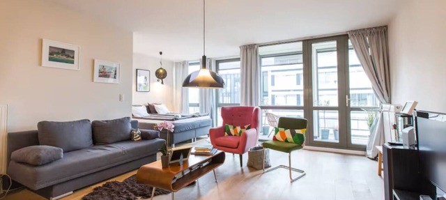 Modern very bright apartment in the city center, free Netflix in Antwerpen