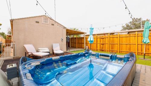 Pet-Friendly Home Near Downtown Henderson in Las Vegas