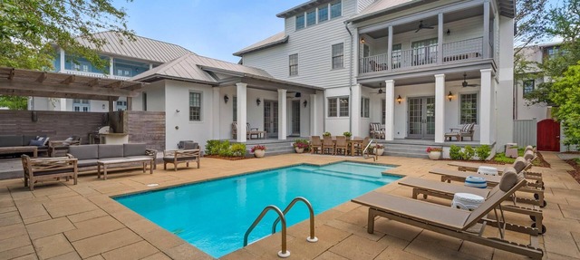 PRIVATE BEACH ACCESS-Stunning Remodel-Private Pool-4 Bikes in Panama City Beach