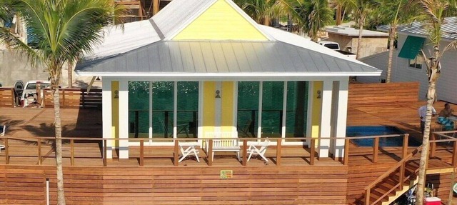 Relax in this summer night inspired villa in Staniel Cay