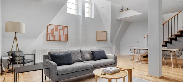 Roomy Wieden 3BR w/Elevator, walk to Kärtner Straße shops, by Blueground in Vienna