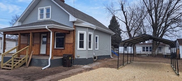 Rustic Charm & Cozy Comfort in Peaceful area. Family friendly pet friendly. in Fulton