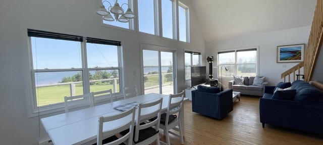 Rustico Cottage With Ocean Views, Access To Red Sand Beach! in New Glasgow