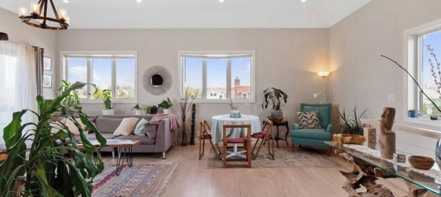 Spacious 5-bedroom ocean view house with AC, WiFi in lovely Long Beach in Long Beach