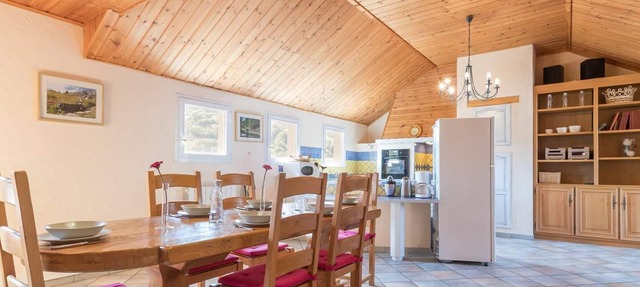 Spacious apartment in Briançon with private garage in Briançon