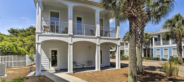 Spacious Miramar Beach Cottage w/Beach Access! in Miramar Beach
