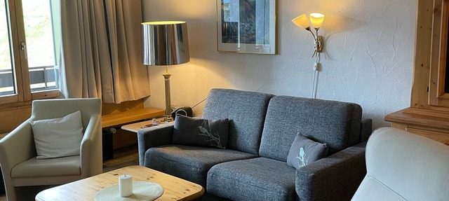 Spacious studio for 1-3 people. with balcony, swimming pool and sauna, Davos-Dorf in Davos Dorf
