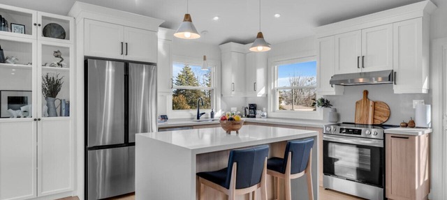 The Maple Tree: Luxury Family Home in Burlington