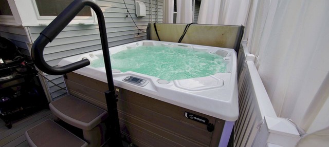 The Westside Hideaway with Hot Tub and Patio in Minneapolis