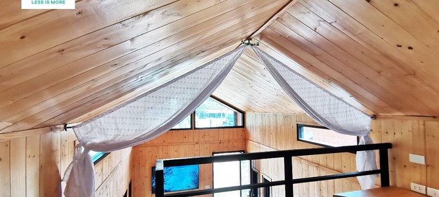 Tiny house on Koh Lanta only 2 mins walk to the beach in Sala Dan