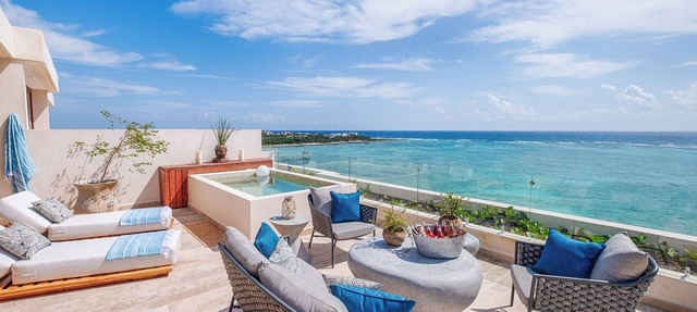 Tulum Beachfront Penthouse – Rooftop & Pool in Tulum