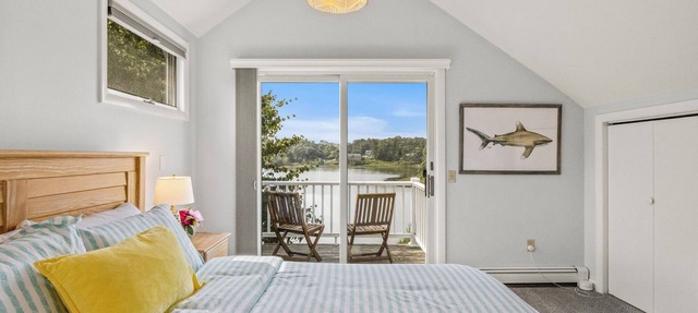 WATERFRONT home close to Downtown Chatham! in Chatham