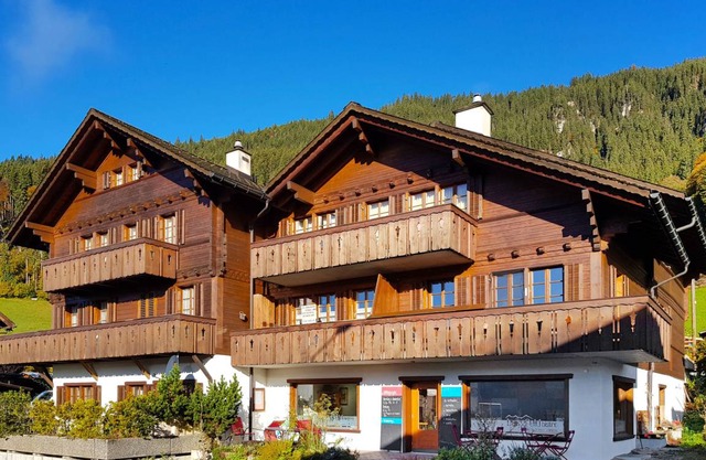 122 m² Apartment ∙ 3 bedrooms ∙ 6 guests in Beatenberg