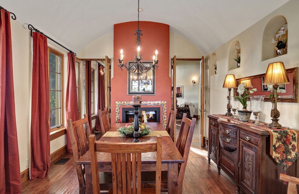 Photo of Livingroom in Forest Grove