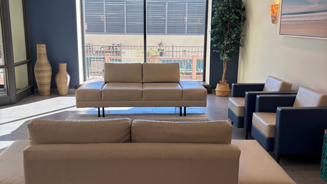 Photo of Livingroom in Long Beach