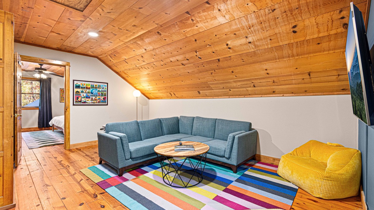 Photo of Livingroom in Clarkesville